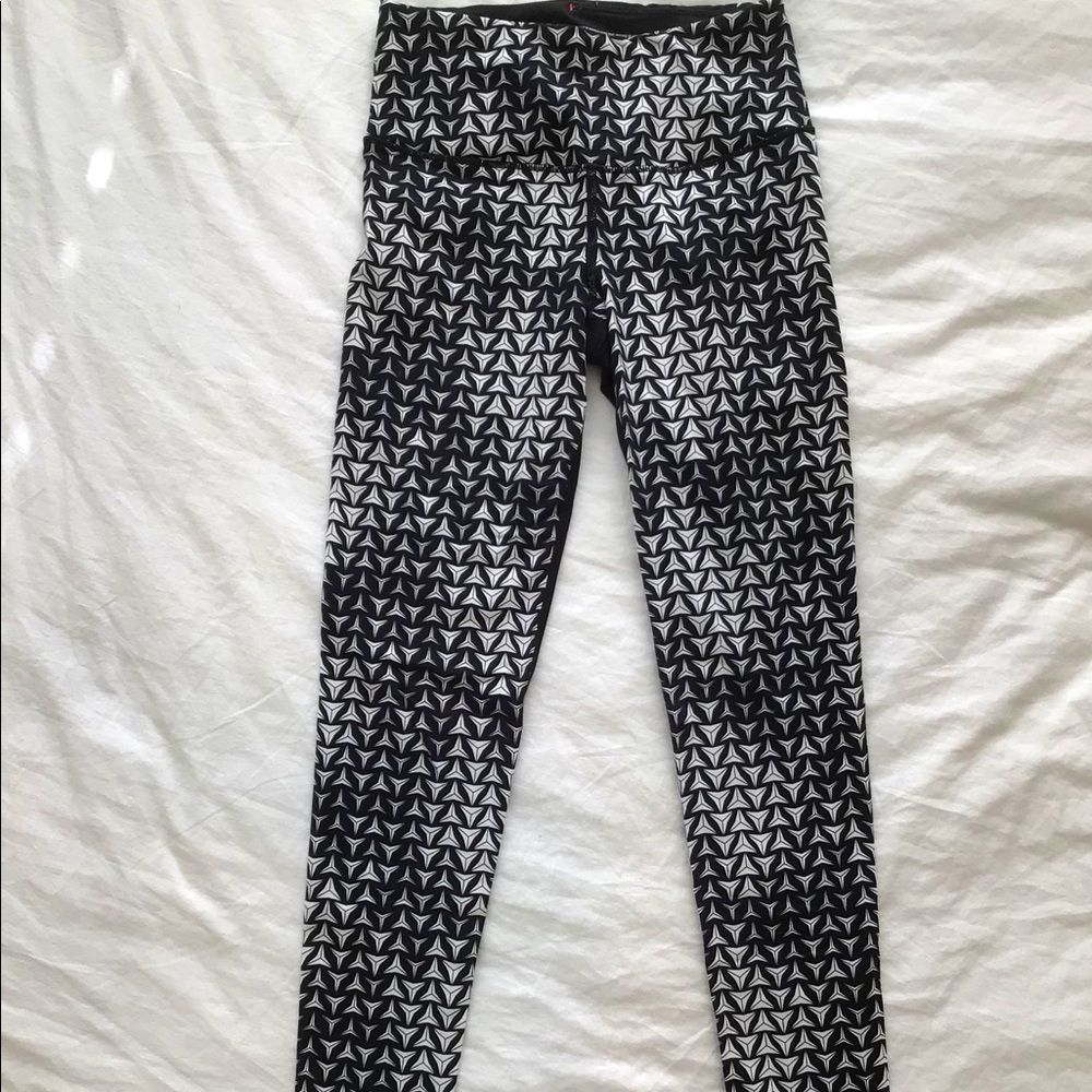 Victoria Secret VSX Sport leggings